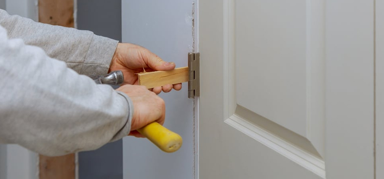 fiberglass entry door repair in Bloomingdale